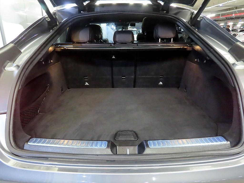 Mercedes-Benz GLC-Class — photo 16