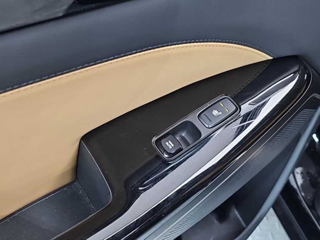 Kia K7 — photo 16