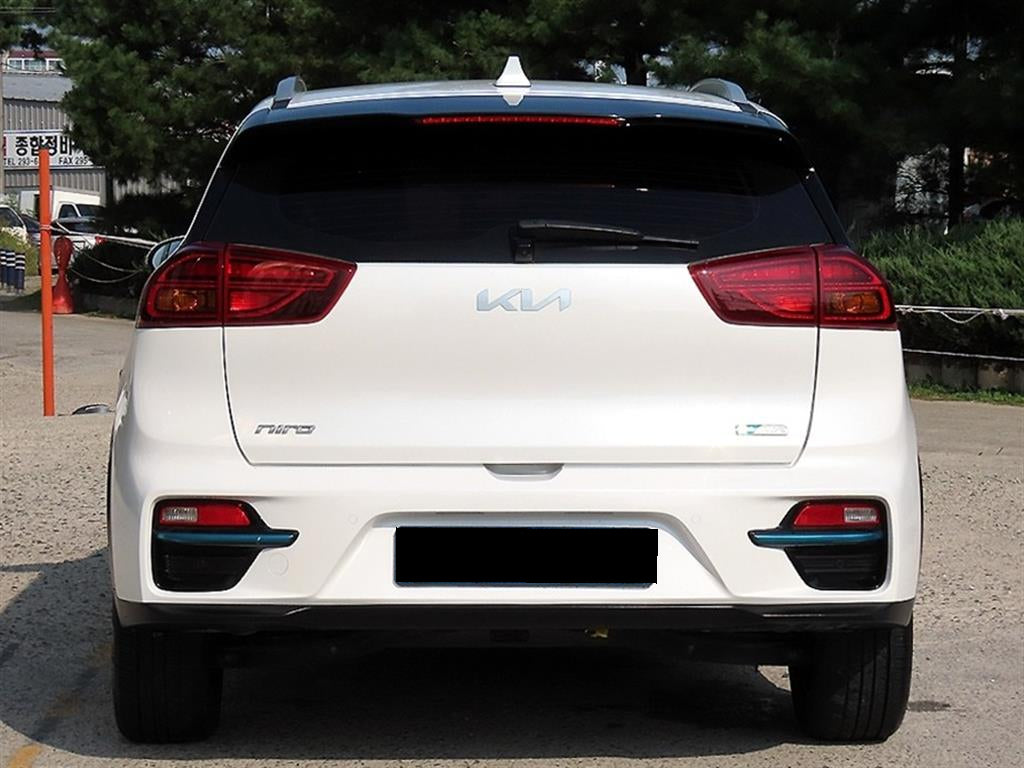 Kia Niro — photo 04
