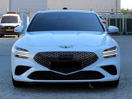 Genesis G70 — photo 01