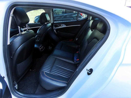 Genesis G70 — photo 06