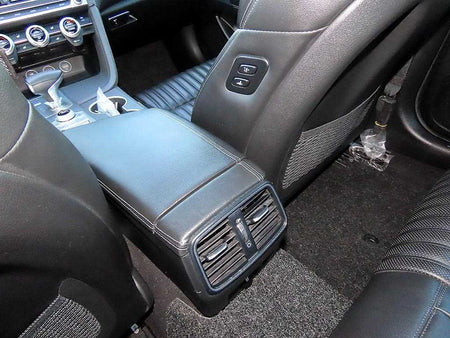 Genesis G70 — photo 16