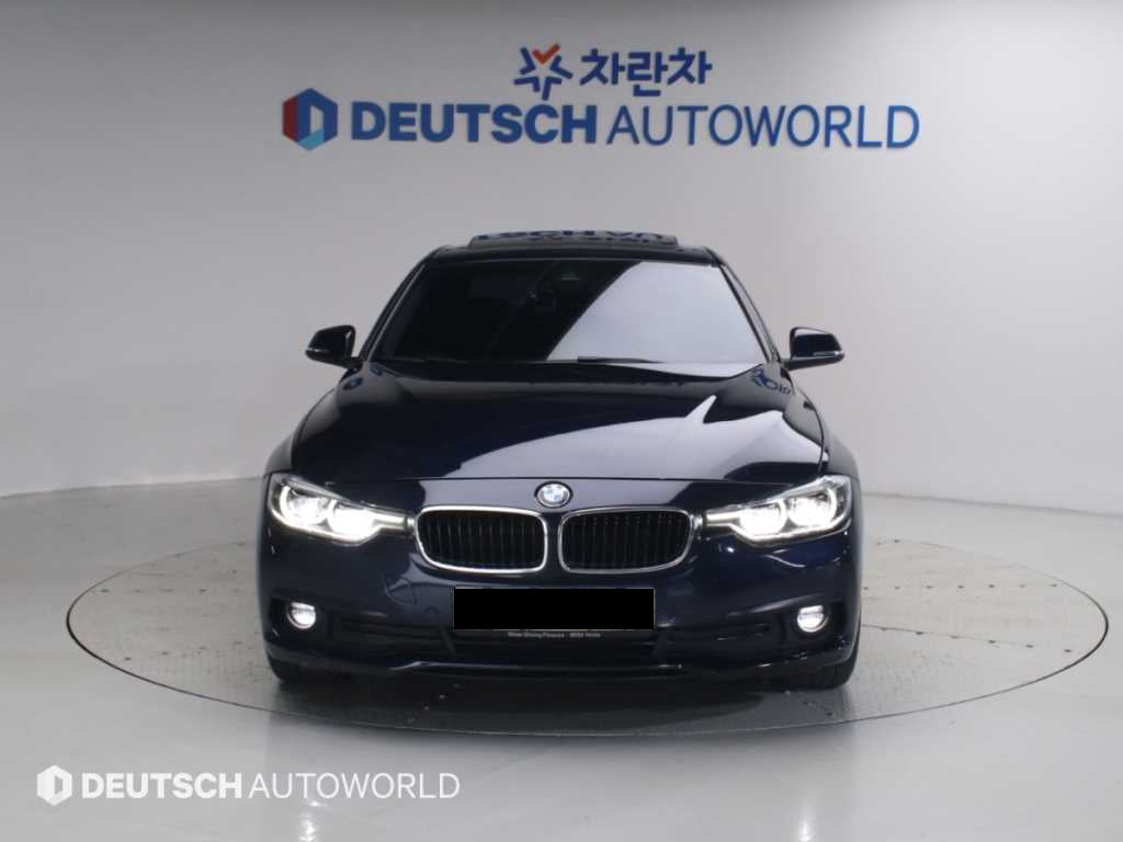 BMW 3-Series — photo 03