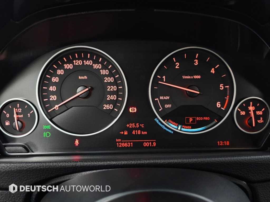 BMW 3-Series — photo 08
