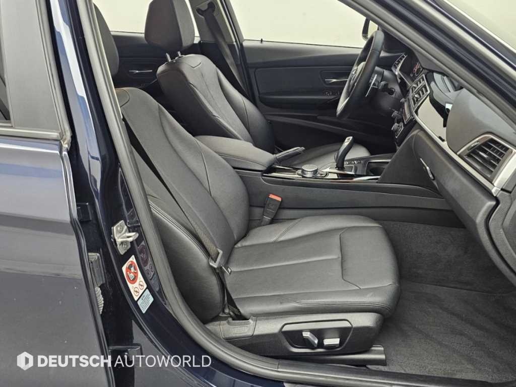 BMW 3-Series — photo 10