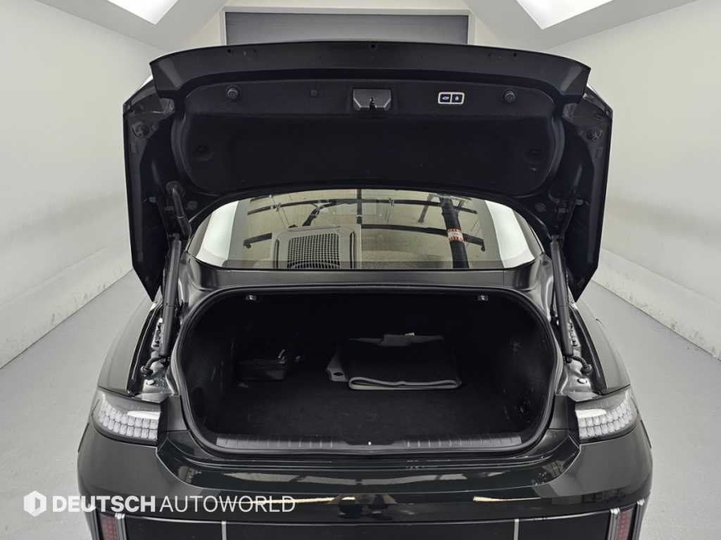 Hyundai Ioniq6 — photo 19