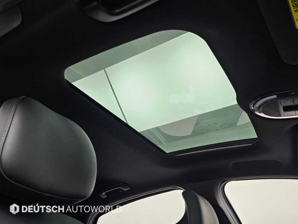 Hyundai Ioniq6 — photo 18
