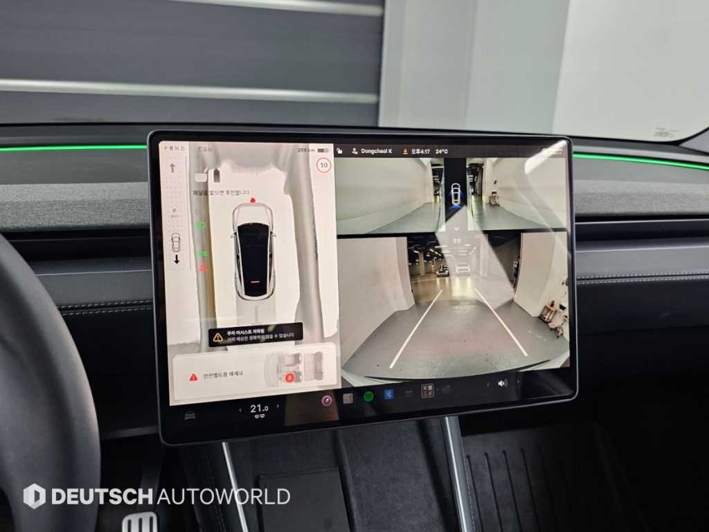 Tesla Model Y — photo 15