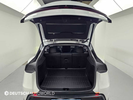 Tesla Model Y — photo 19