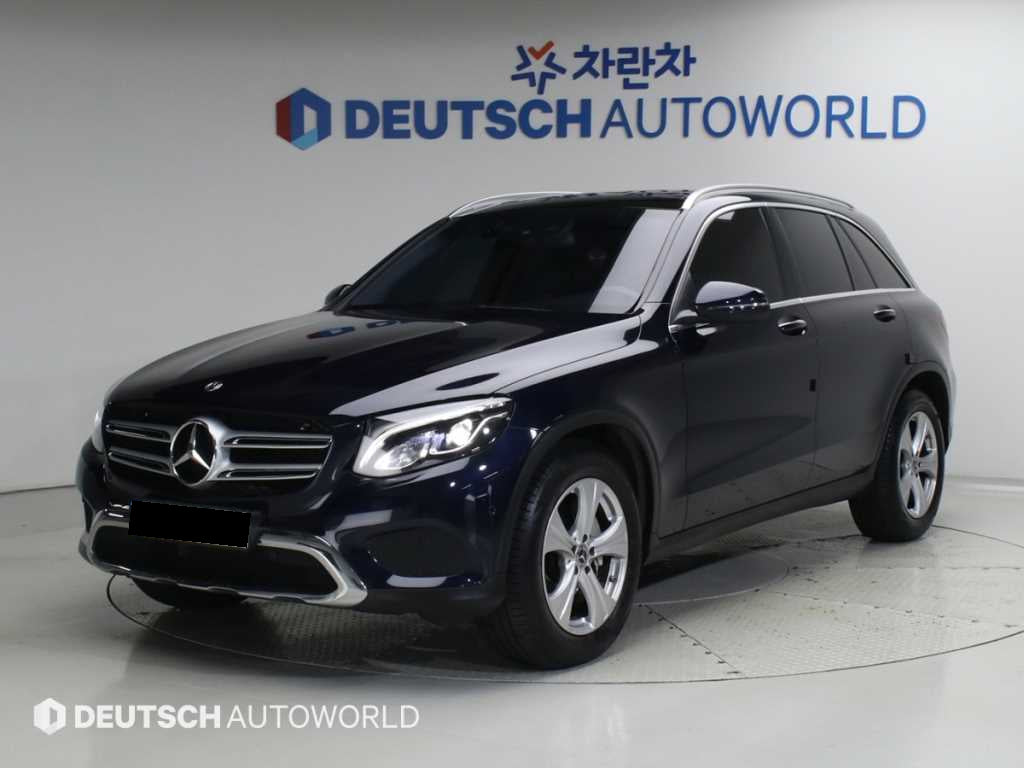 Mercedes-Benz GLC-Class — photo 01