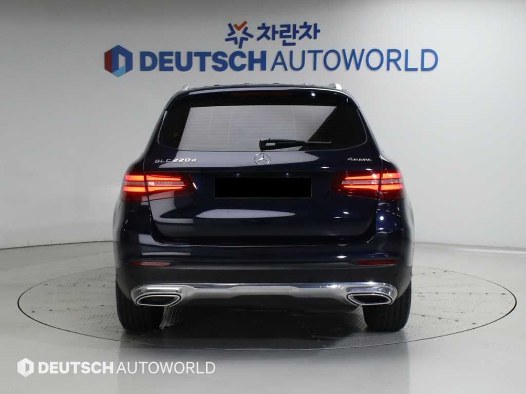 Mercedes-Benz GLC-Class — photo 04