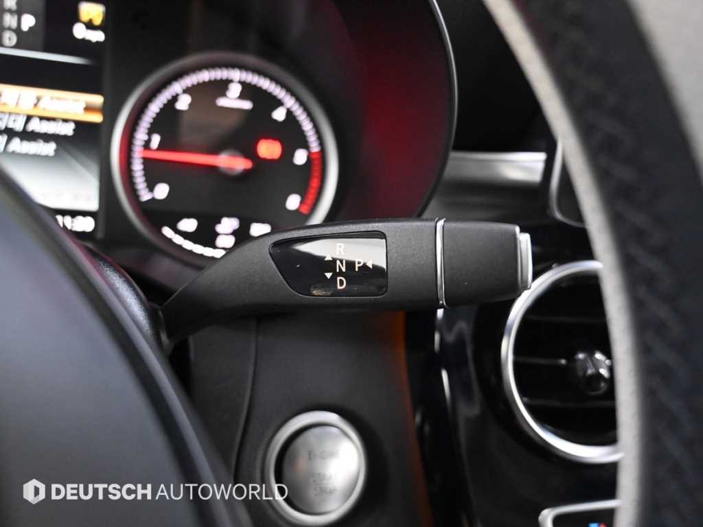 Mercedes-Benz GLC-Class — photo 09