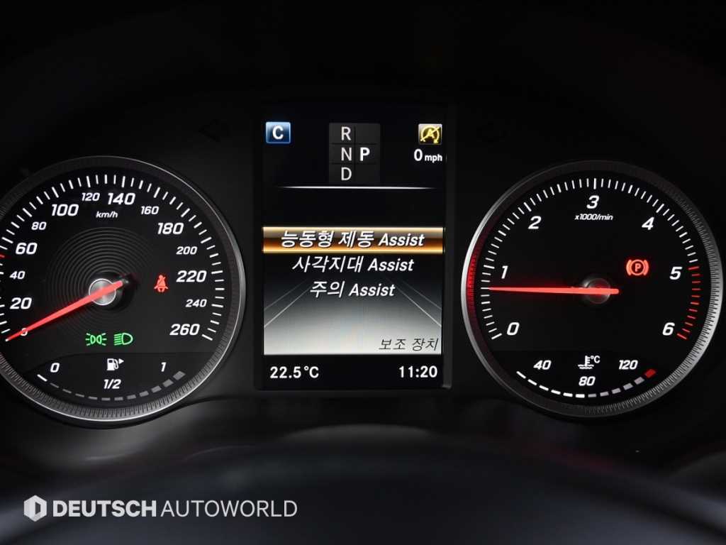 Mercedes-Benz GLC-Class — photo 17