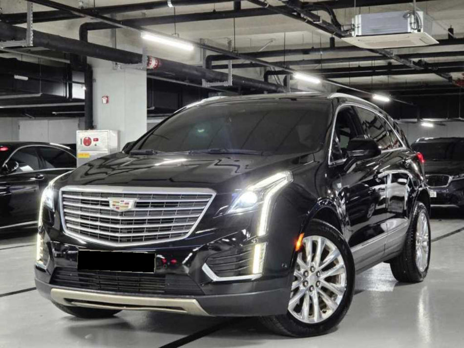 Cadillac XT5 — photo 01