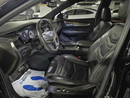 Cadillac XT5 — photo 05