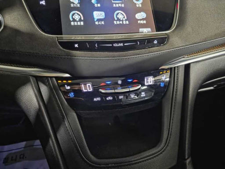 Cadillac XT5 — photo 13