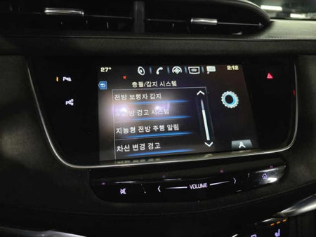 Cadillac XT5 — photo 18