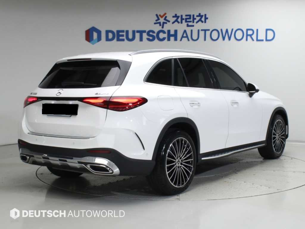 Mercedes-Benz GLC-Class — photo 02