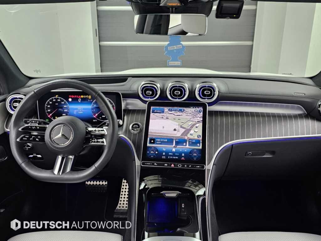 Mercedes-Benz GLC-Class — photo 07