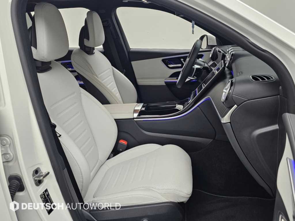 Mercedes-Benz GLC-Class — photo 10