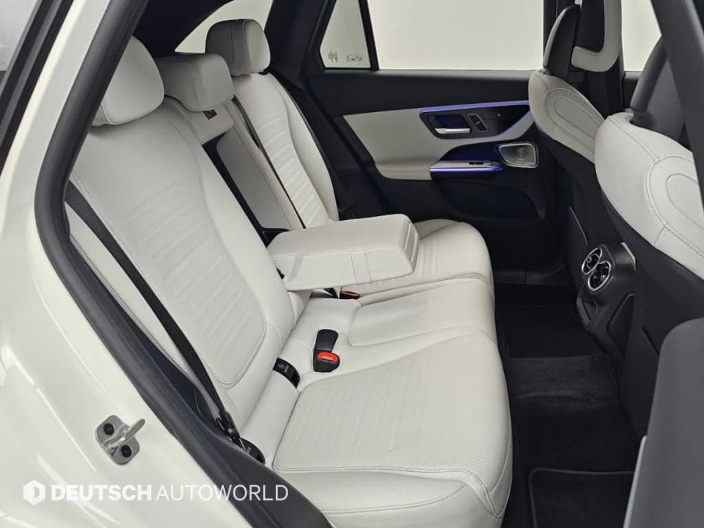 Mercedes-Benz GLC-Class — photo 12