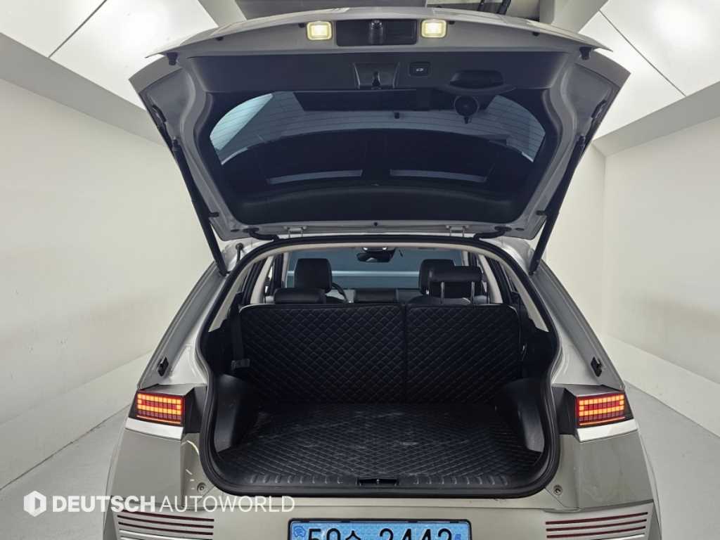 Hyundai Ioniq5 — photo 19