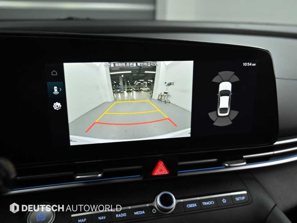 Hyundai Avante — photo 10
