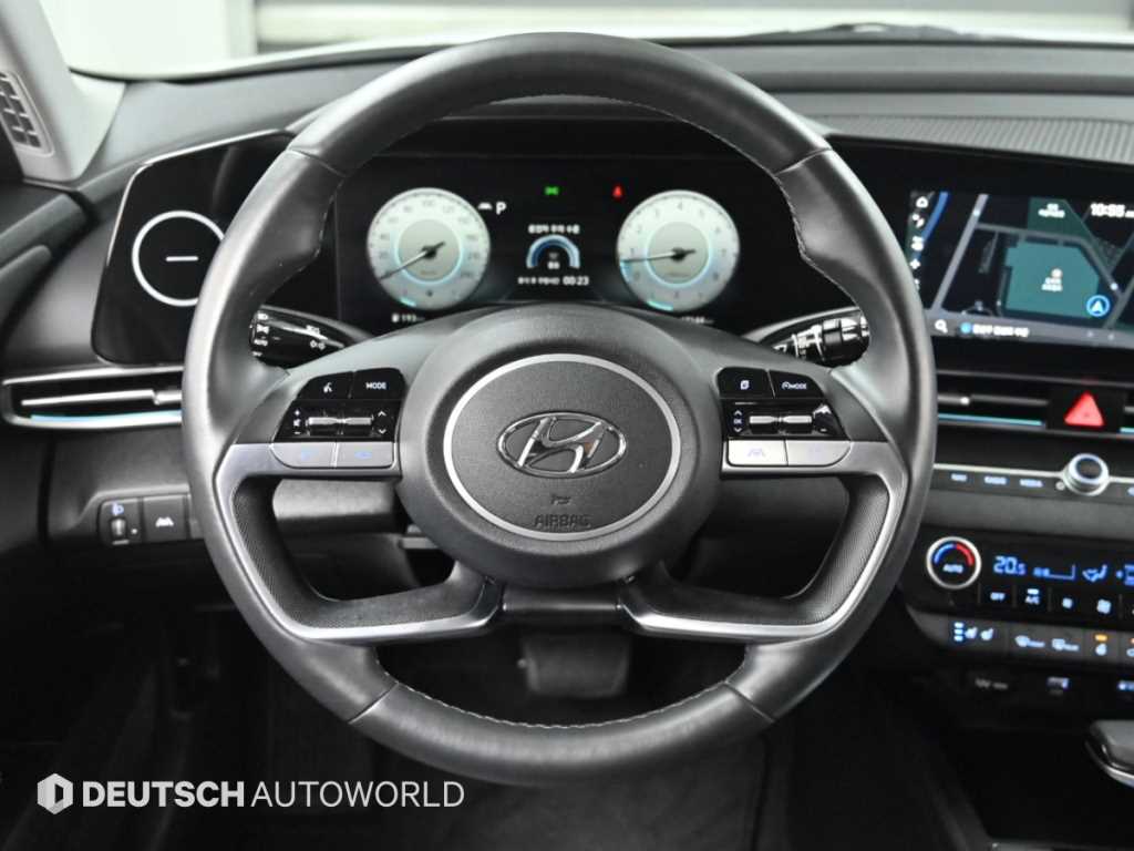 Hyundai Avante — photo 13