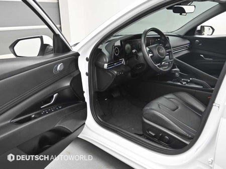 Hyundai Avante — photo 16