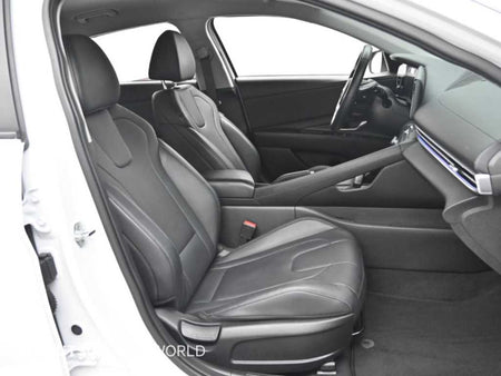 Hyundai Avante — photo 17