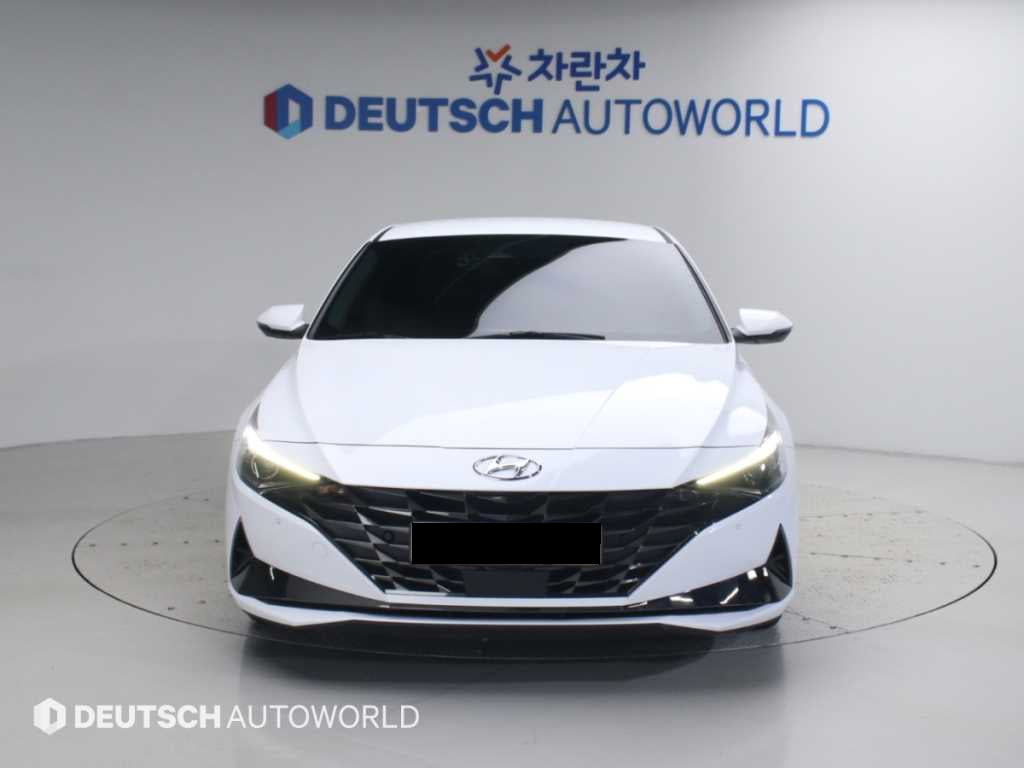 Hyundai Avante — photo 02