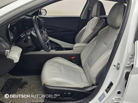 Hyundai Avante — photo 09