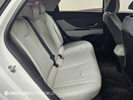 Hyundai Avante — photo 11