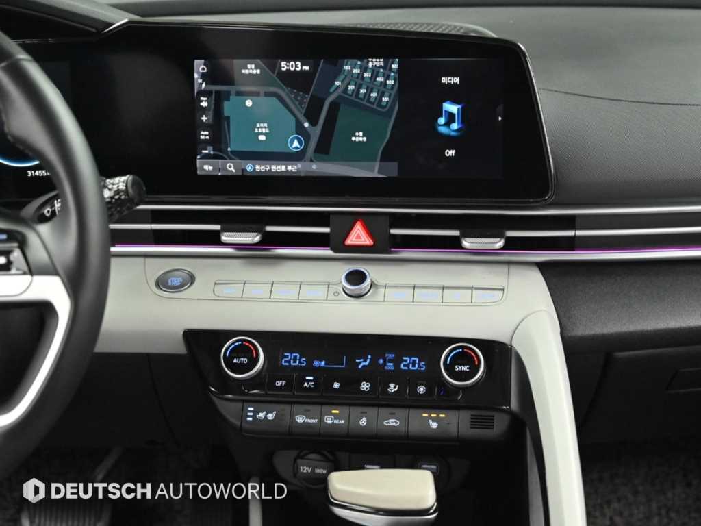 Hyundai Avante — photo 07