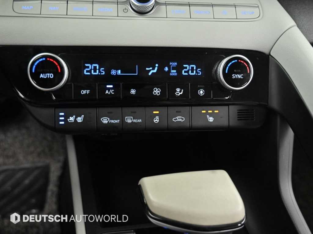 Hyundai Avante — photo 19