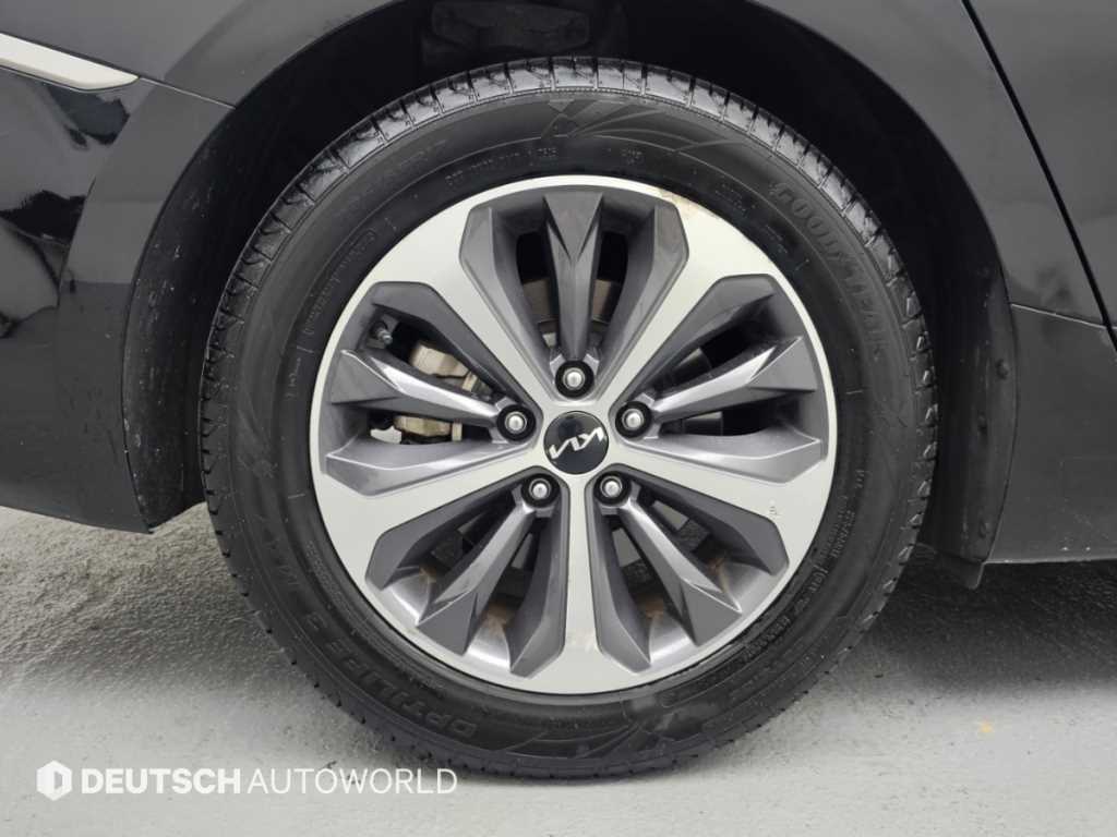 Kia K8 — photo 20