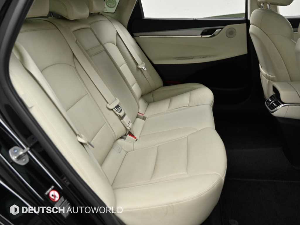 Hyundai Grandeur — photo 13