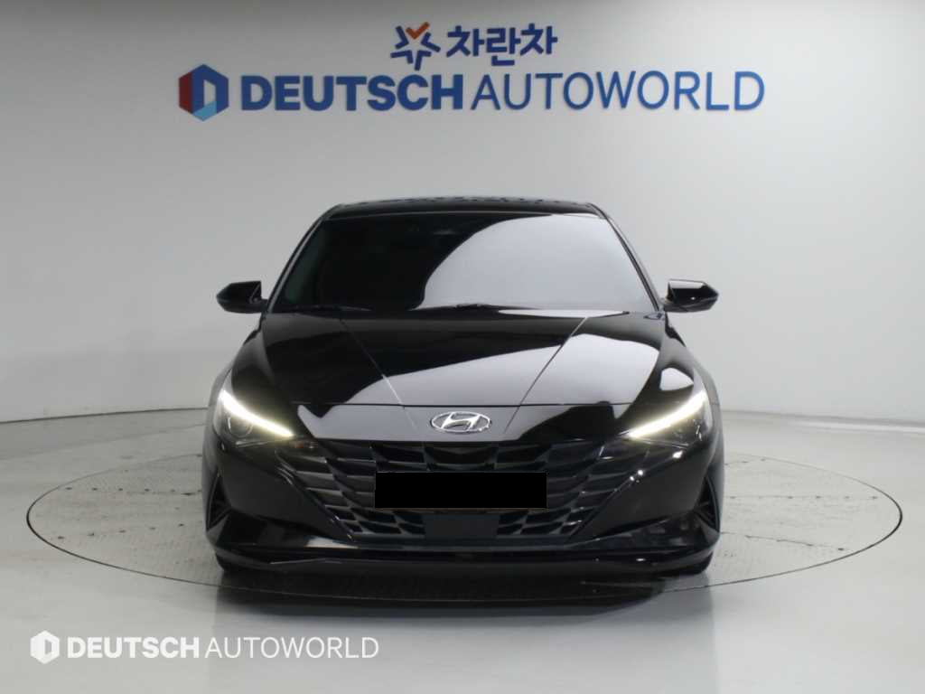 Hyundai Avante — photo 02