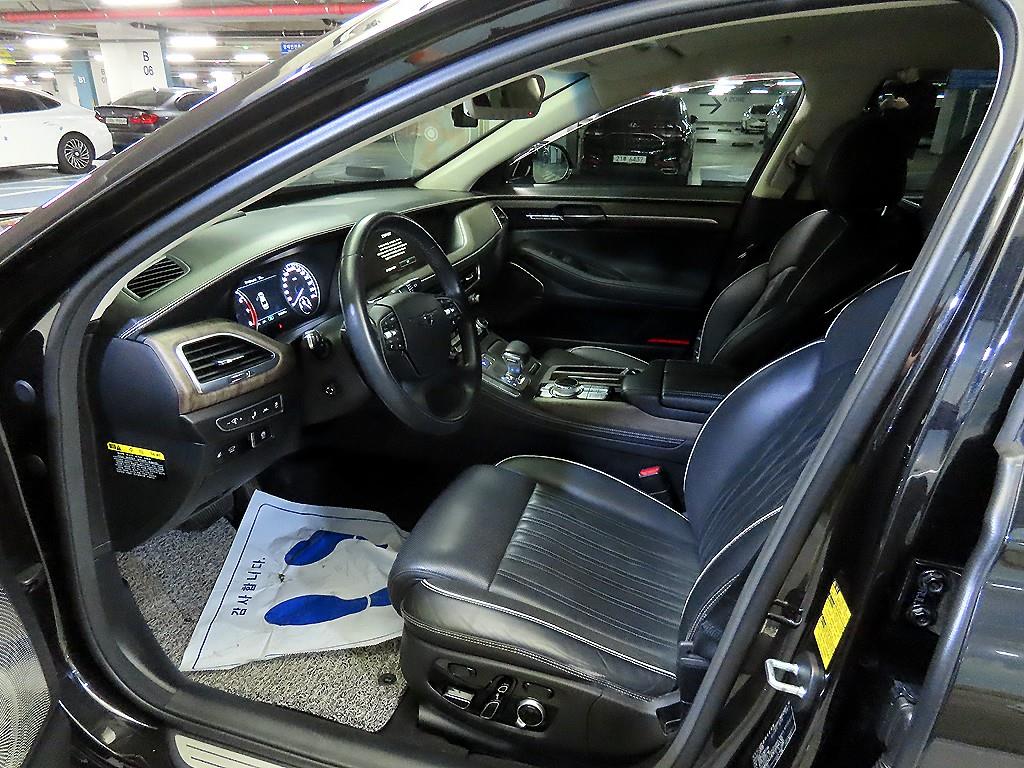 Genesis G90 — photo 06