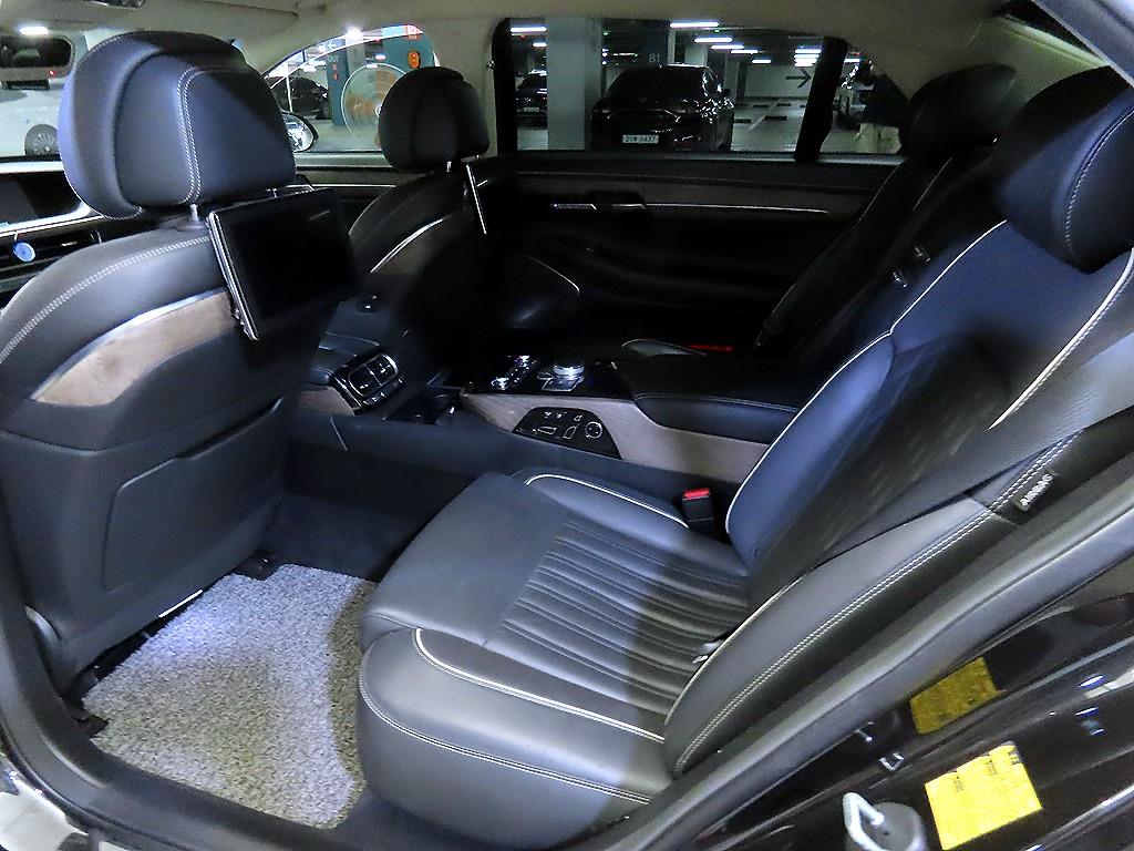 Genesis G90 — photo 07