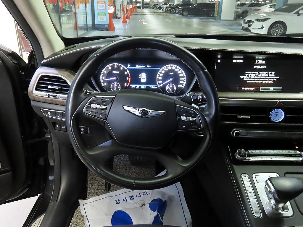 Genesis G90 — photo 08