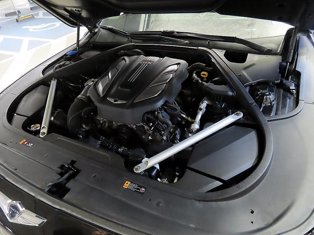 Genesis G90 — photo 19