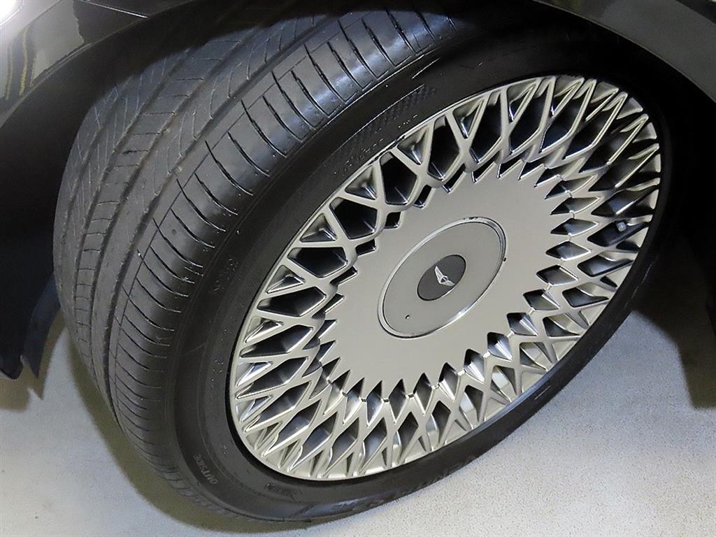 Genesis G90 — photo 20