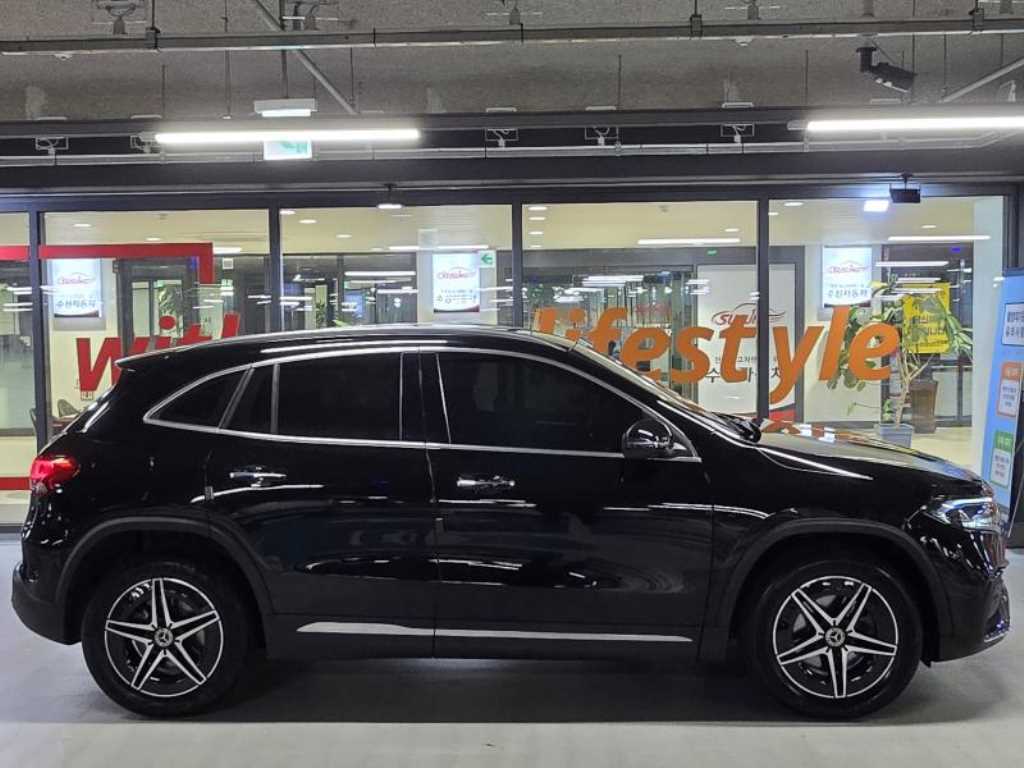 Mercedes-Benz EQA — photo 03