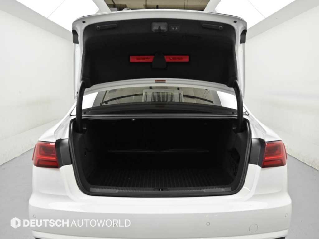 Audi A6 — photo 19