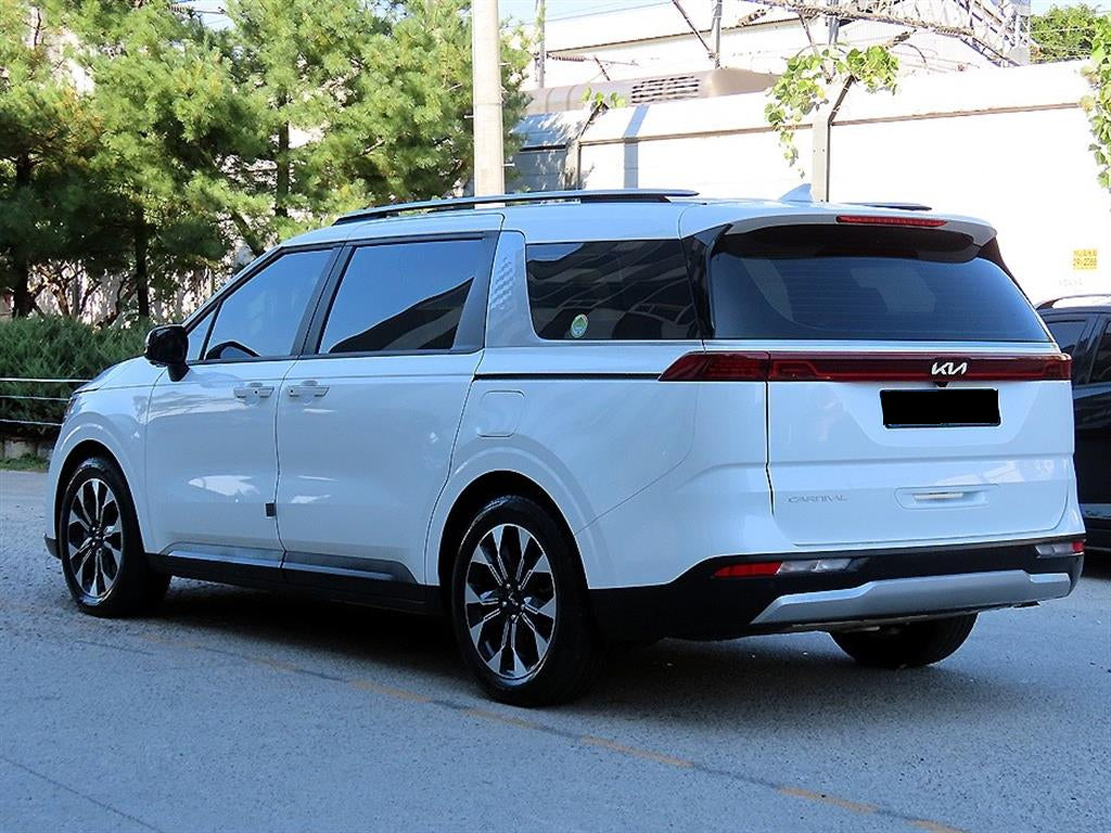 Kia Carnival — photo 03