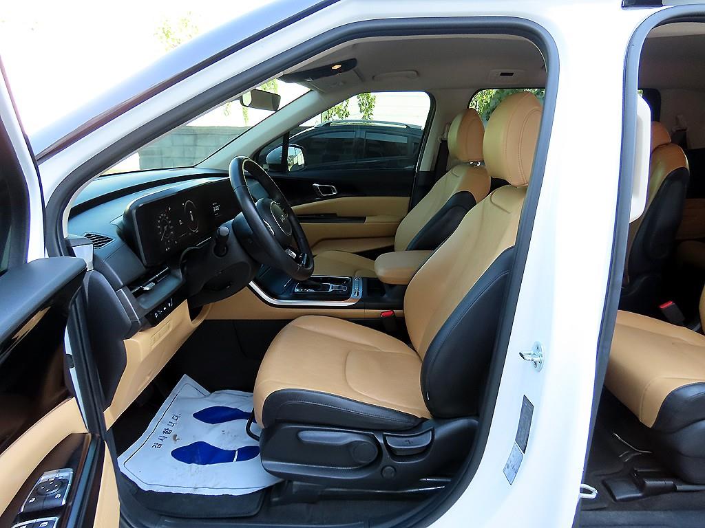 Kia Carnival — photo 05