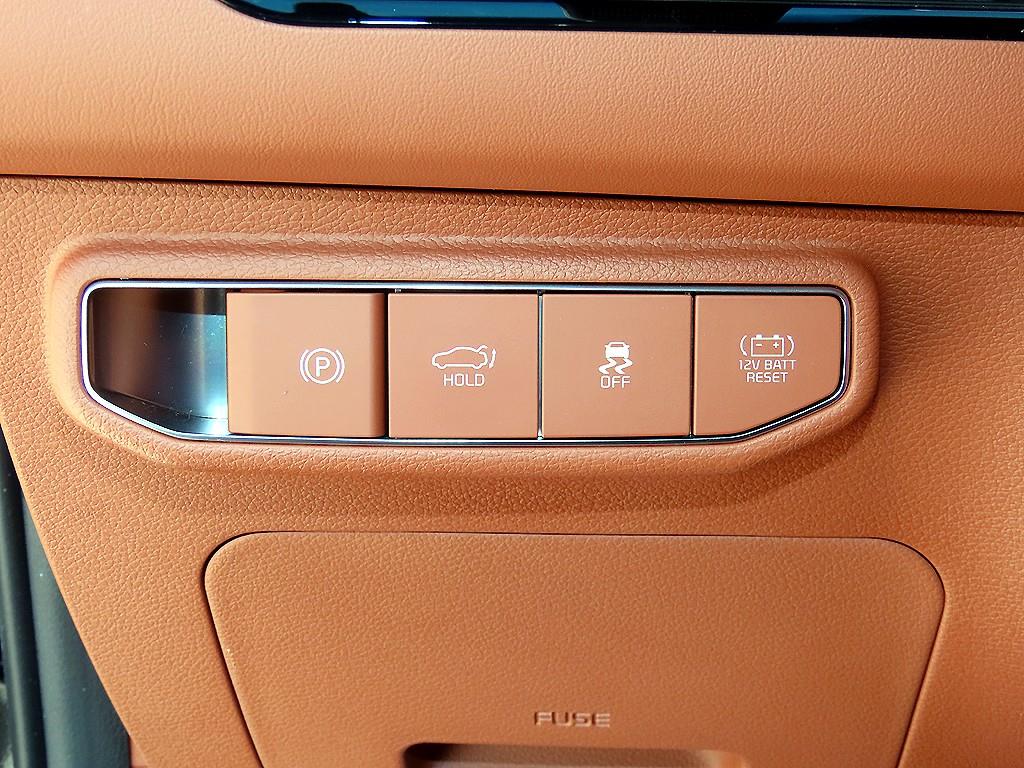 Kia K8 — photo 13