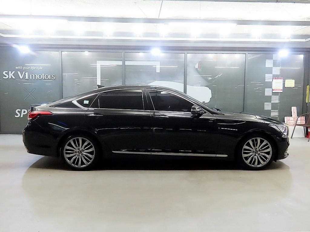 Genesis G80 — photo 03