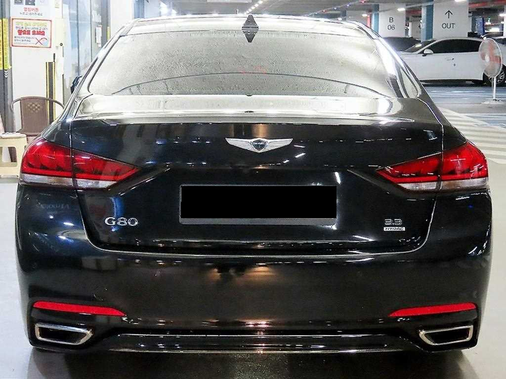Genesis G80 — photo 05